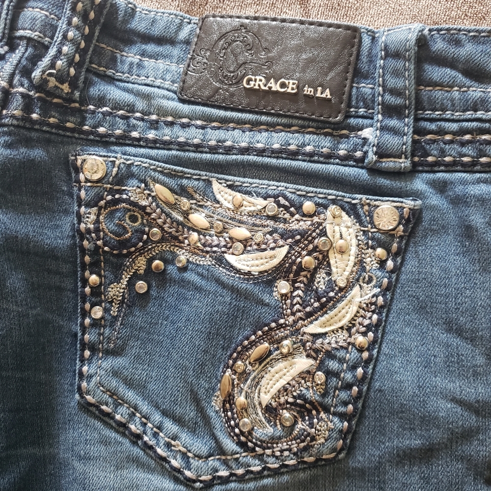 Grace In LA Embellished Boot Cut Jeans sz 29